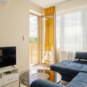 Rentplanet - Miedziana Apartament